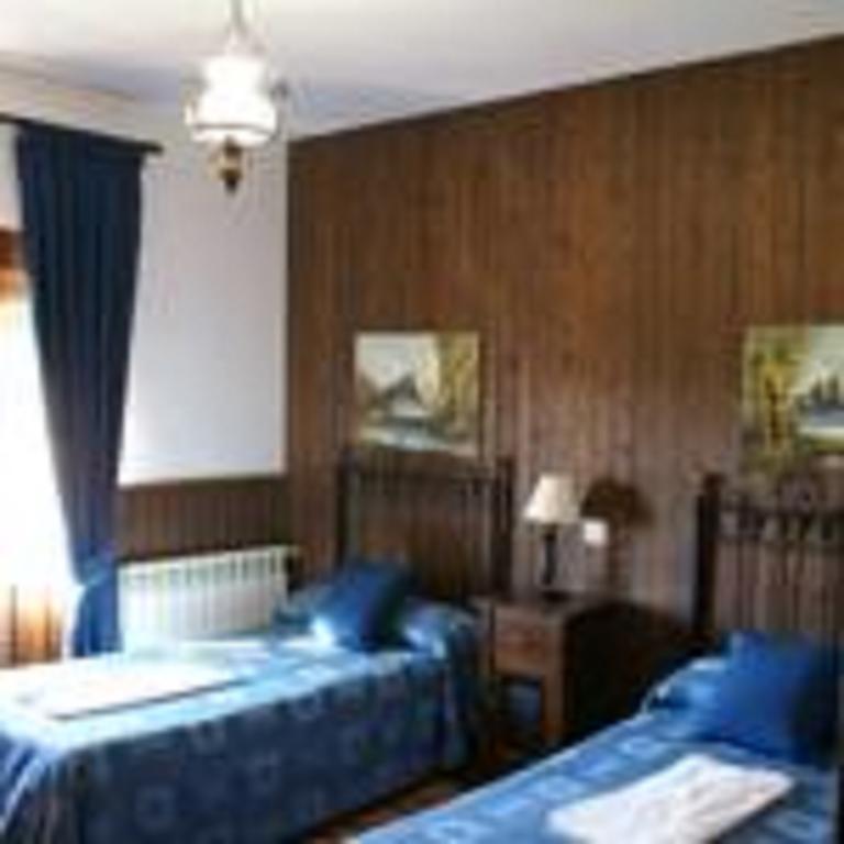 Casa Rural Pena Falcon Torrejon el Rubio Bagian luar foto