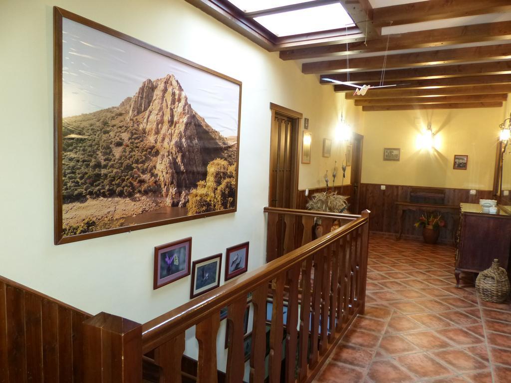 Casa Rural Pena Falcon Torrejon el Rubio Bagian luar foto