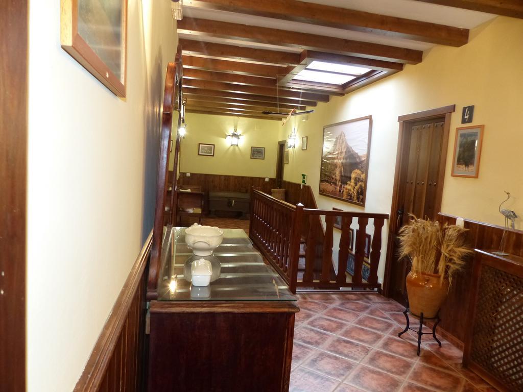 Casa Rural Pena Falcon Torrejon el Rubio Bagian luar foto