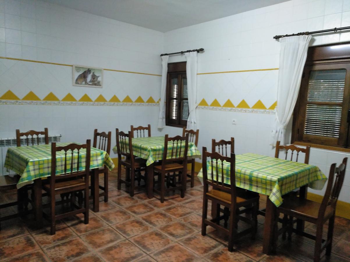 Casa Rural Pena Falcon Torrejon el Rubio Bagian luar foto